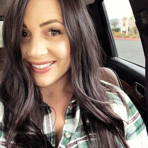 Meet your Posher, Hannah